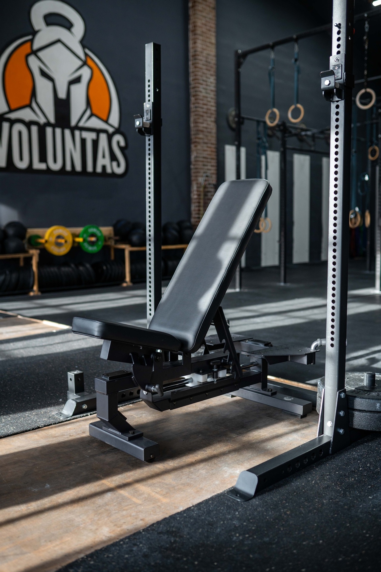 Hantelbank SQMIZE® ELITE CLUB SQ-R660 mit Spotterstands