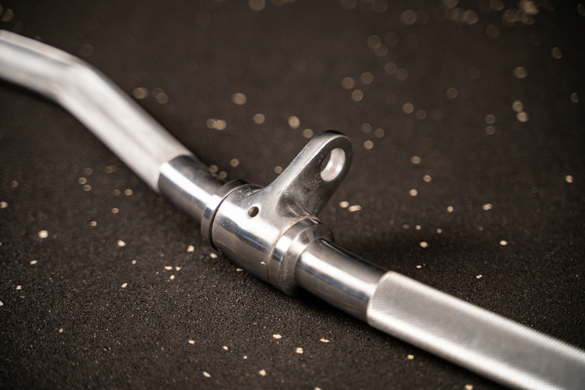Multi-Grip Curl Bar mit Drehgelenk SQMIZE® V8 Series MC-420