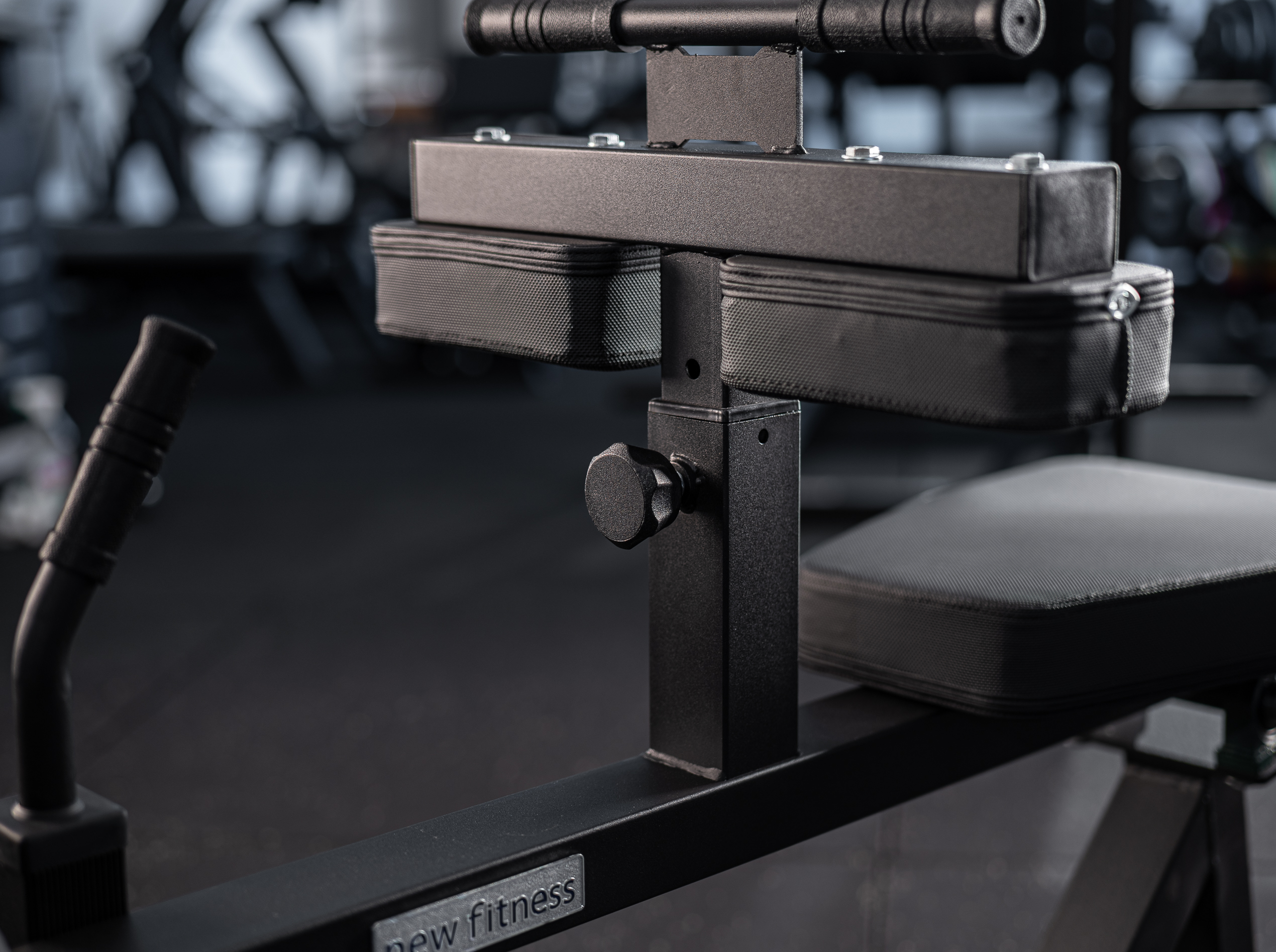 Seated Calf Machine newfitness® FOX LINE SCM928, Wadenheber