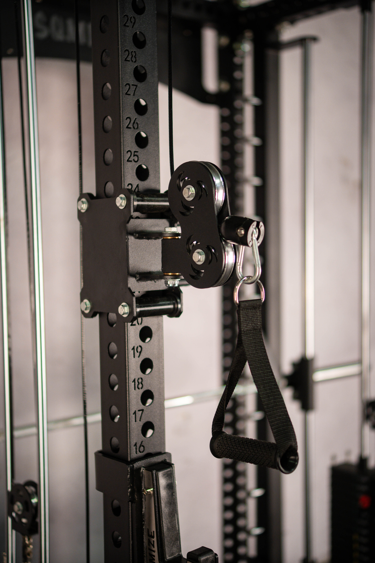 Tri-Power Gym SQMIZE® ELITE CLUB SQ-S955-90, Kabelzugstation, Multipresse & Half Rack, Höhe 238 cm