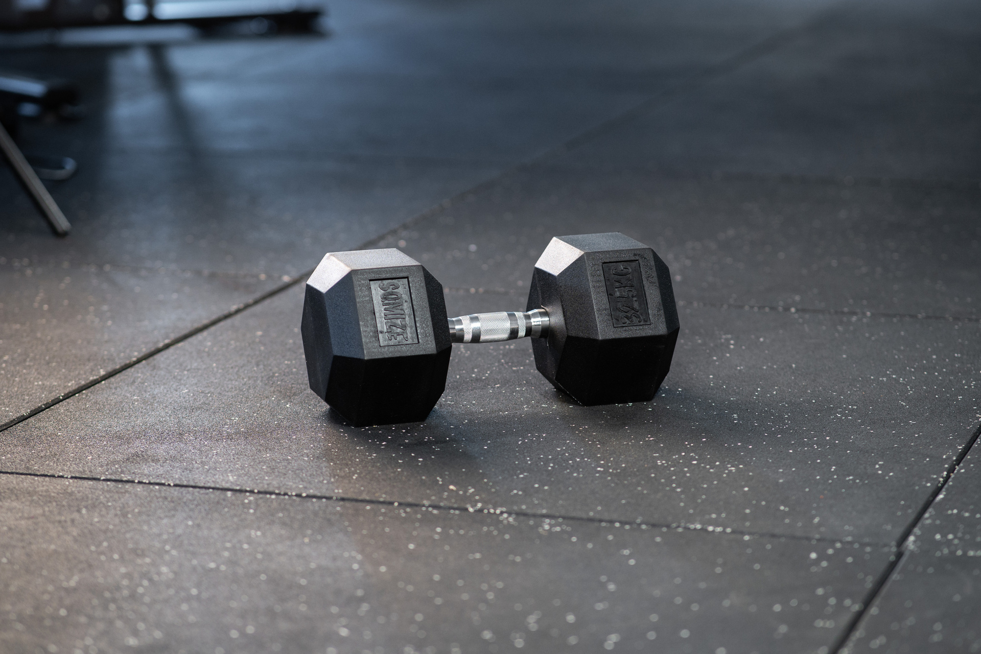 Hex Dumbbell SQMIZE® HDBR32.5 gummiert, 32,5 kg