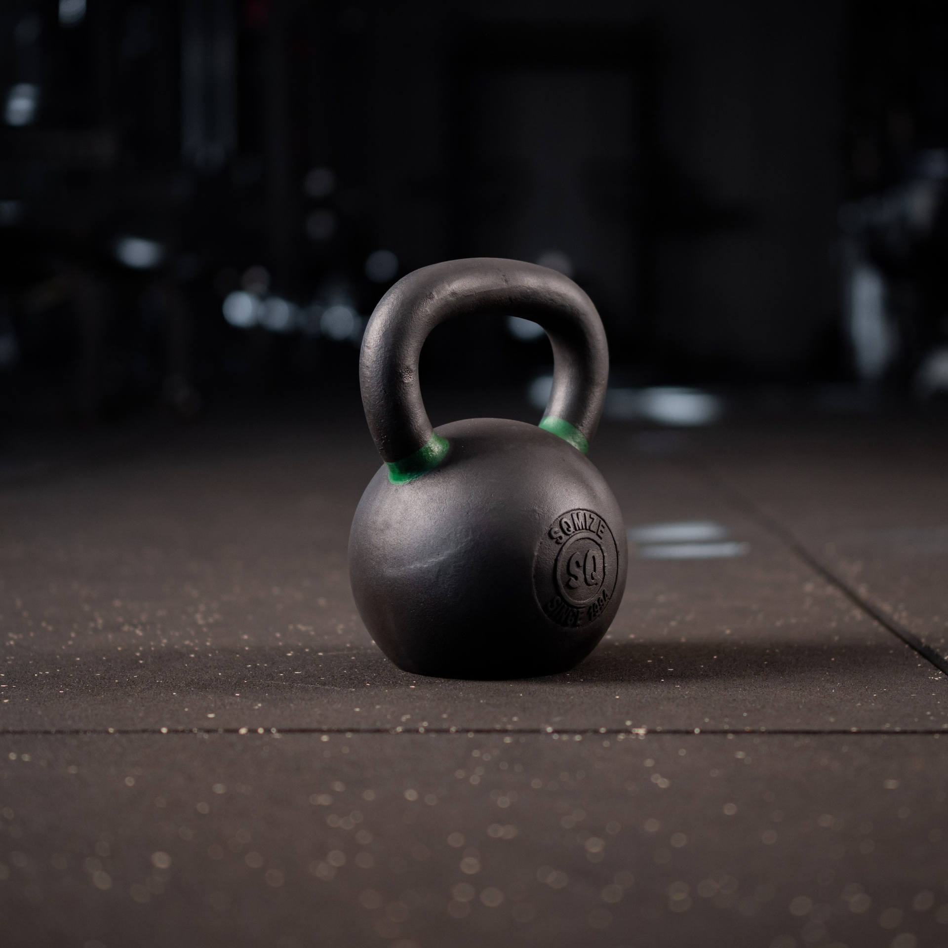 Black Kettlebell SQMIZE® BFK24 farbcodiert, 24 kg, grün