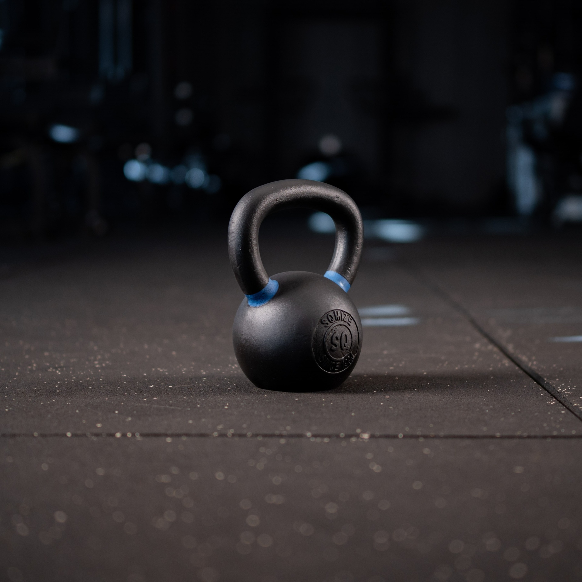 Black Kettlebell SQMIZE® BFK12 farbcodiert, 12 kg, blau