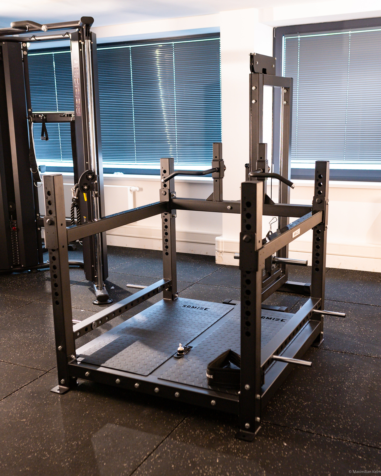 Belt Squat & Bench Rack Station SQMIZE® ELITE CLUB BS2800